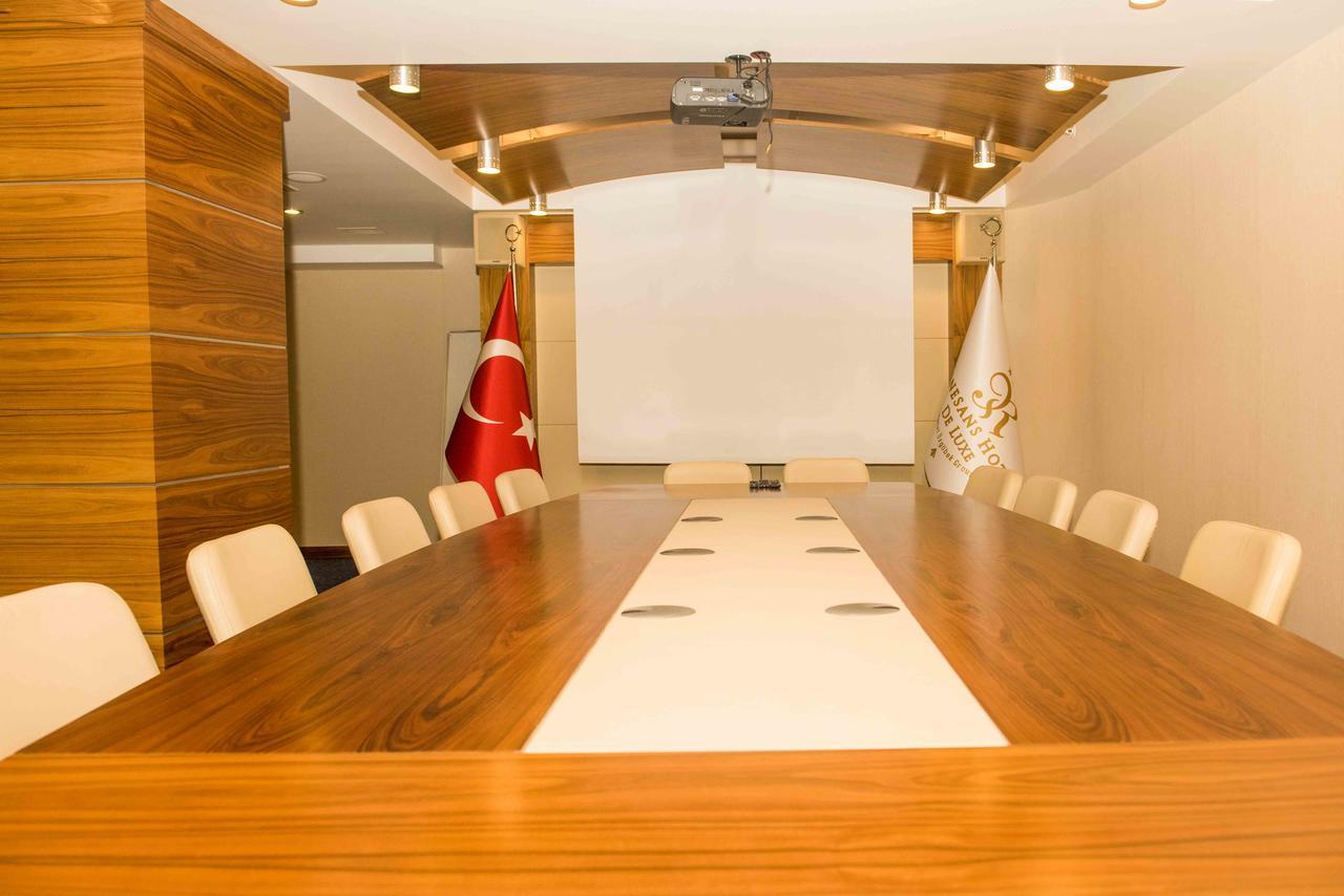 Ozgobek Ronesans Hotel De Luxe Usak Exterior photo